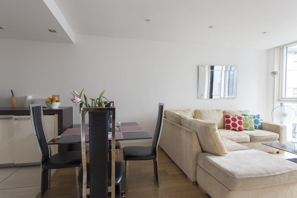 Times Square Serviced Apartments Londra Exterior foto